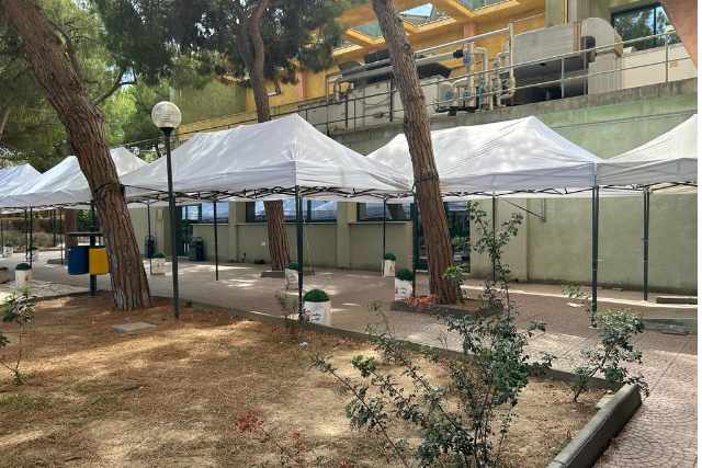 Il nuovo gazebo presso la mensa di via Trentino